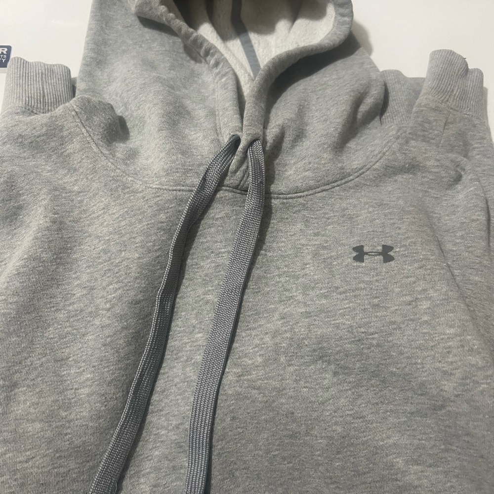 Under Armour Men's Gray Hoodie Sweater